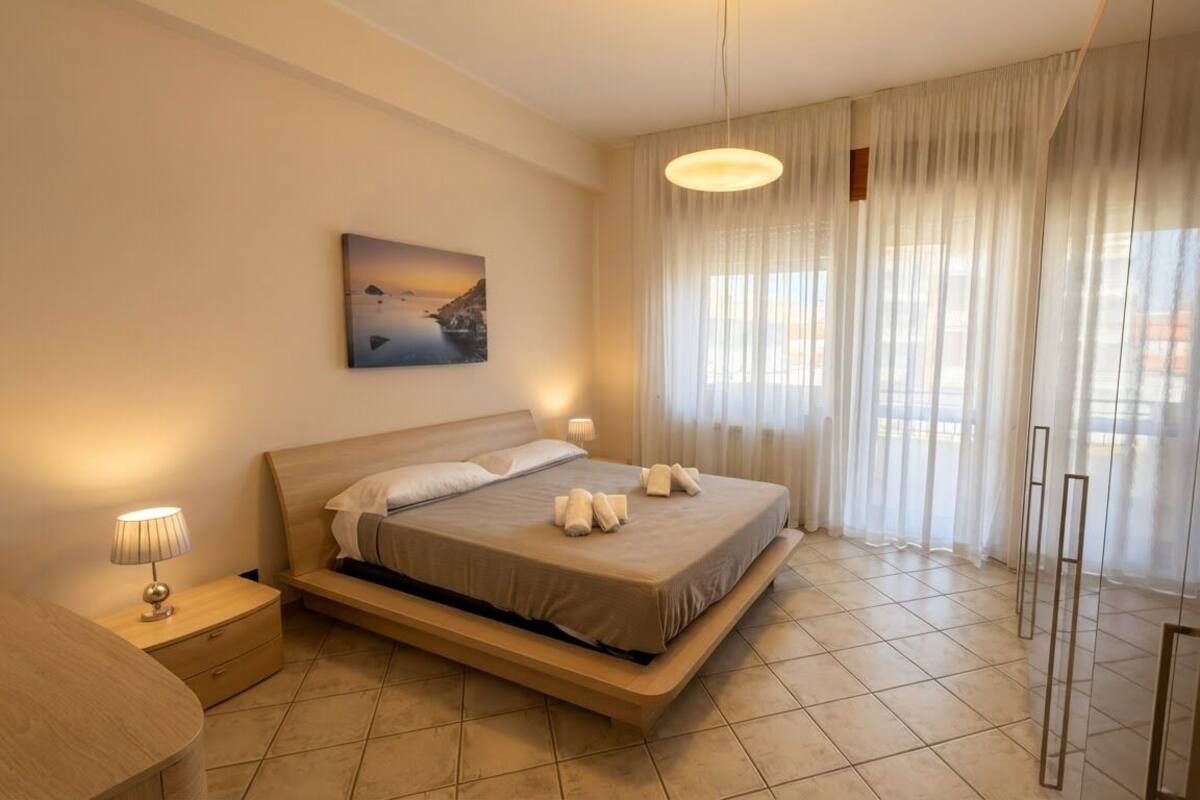 Standaard appartement, 1 slaapkamer, uitzicht op de stad | Een strijkplank/strijkijzer, gratis wifi