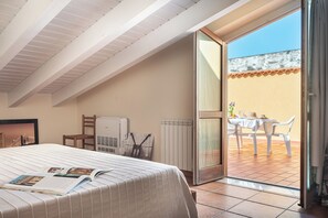 Comfort Apartment, 1 Bedroom, City View | Iron/ironing board, free WiFi