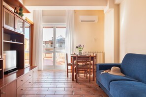 Comfort Apartment, 1 Bedroom, City View | Living area | TV - Balconies d'Orlando (Capo d'Orlando)