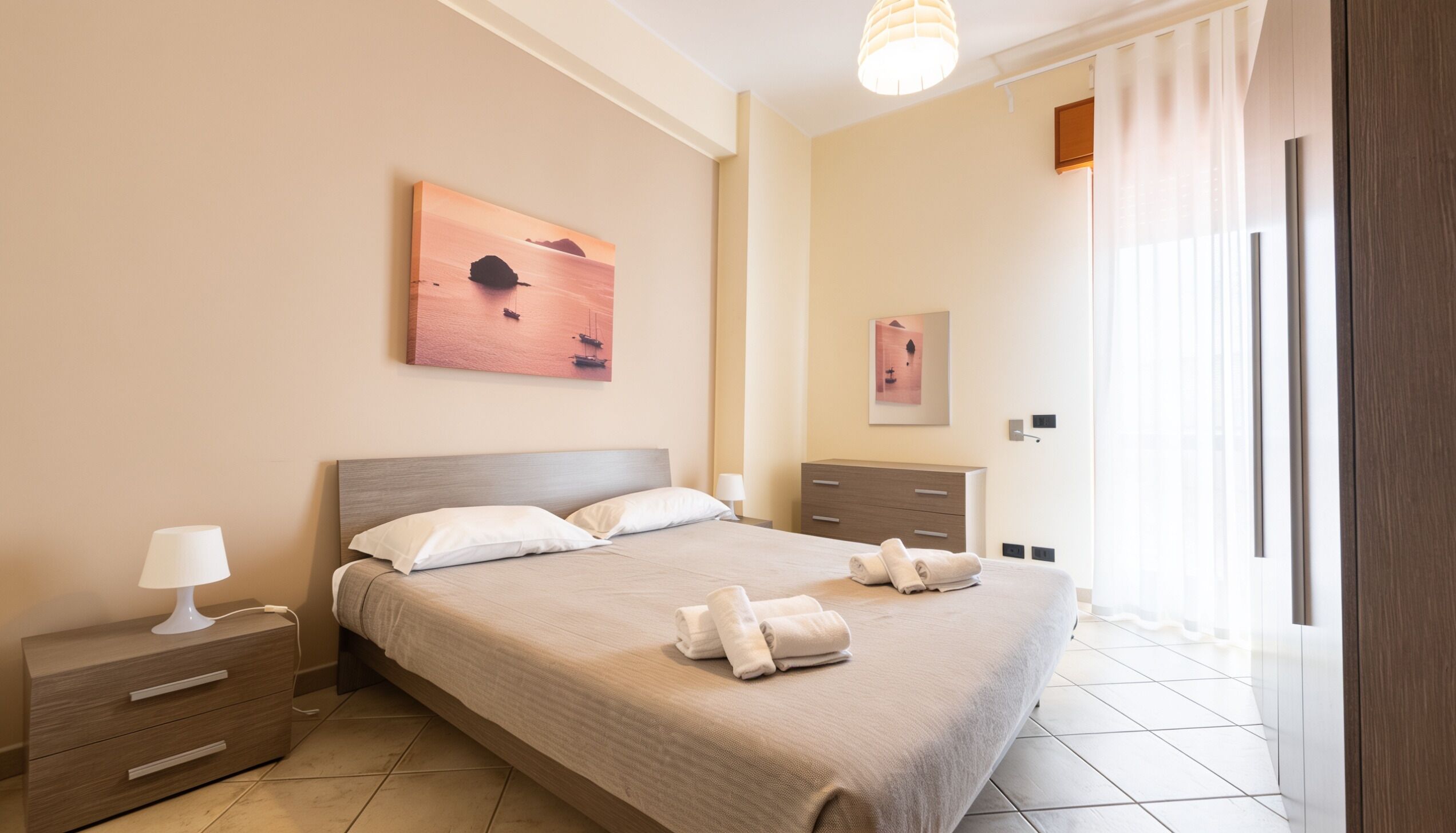 Klassiek appartement, 1 slaapkamer, uitzicht op de stad | Een strijkplank/strijkijzer, gratis wifi