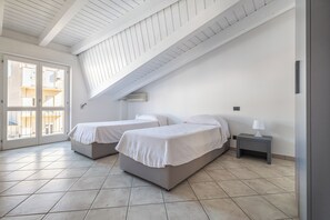 Superior Apartment, 2 Bedrooms, City View