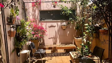 Comfort Apartment, 2 Twin Beds, Kitchenette | Garden view