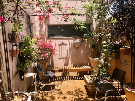 Comfort Apartment, 2 Twin Beds, Kitchenette | Garden view
