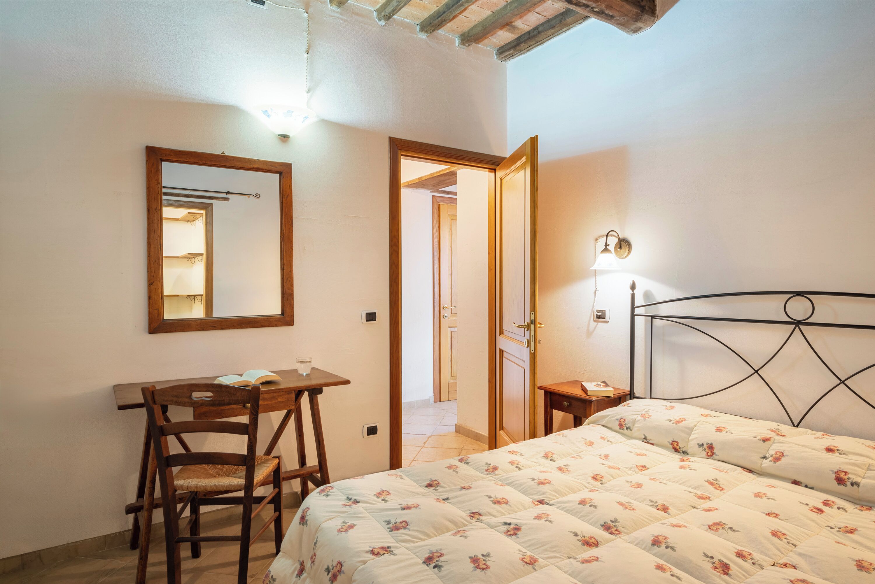 Comfort Apartment, Patio, Park View | Desk, blackout drapes, free WiFi, bed sheets