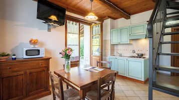Superior Duplex, 2 Bedrooms, Terrace, Park View | Private kitchen | Full-sized fridge, microwave, stovetop, cookware/dishes/utensils
