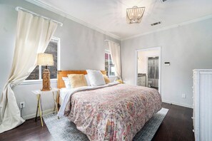 3 Schlafzimmer, Bügeleisen/Bügelbrett, WLAN, Bettwäsche