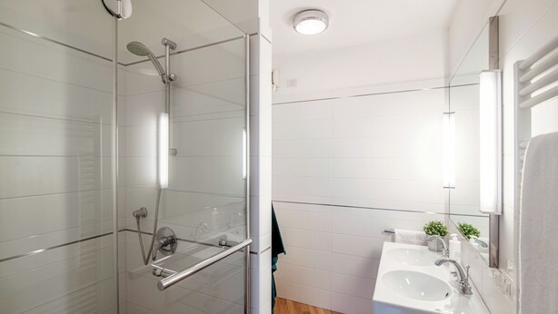 Apartment, Balcony, Partial Lake View | Bathroom - Vicolo Pescatori  (Argegno)