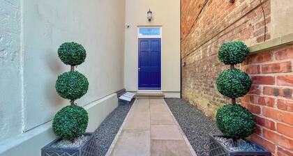 Apartment in Gloucester Quays-Apartment Three