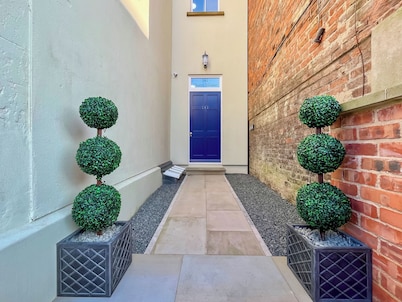 Apartment in Gloucester Quays-Apartment Three