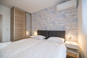 3 Schlafzimmer, Bügeleisen/Bügelbrett, WLAN, Bettwäsche