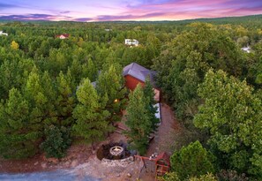 Exterior - Luxury Pool Retreat for Families and Small Groups (Broken Bow)