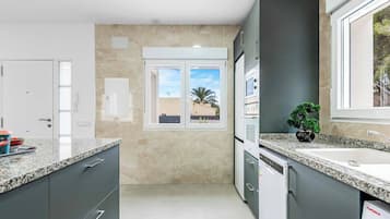 Villa (3 Bedrooms) | Interior