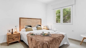 Ảnh chưa phân loại, 2 trong số 30 ảnh, nút