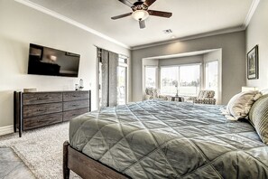 4 bedrooms, iron/ironing board, free WiFi, bed sheets