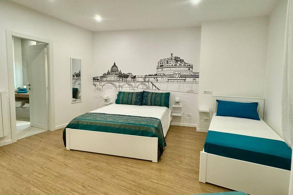 Comfort Room, City View | Desk, laptop workspace, WiFi (free)