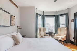 3 makuuhuonetta, silitysrauta/-lauta, vauvan matkasänky, Wi-Fi