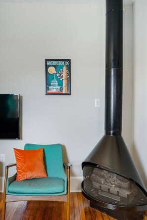 Interior - Mid-Century Marvel Steps from Restaurants and Bars (Washington)
