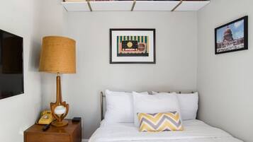 3 bedrooms, iron/ironing board, travel crib, WiFi