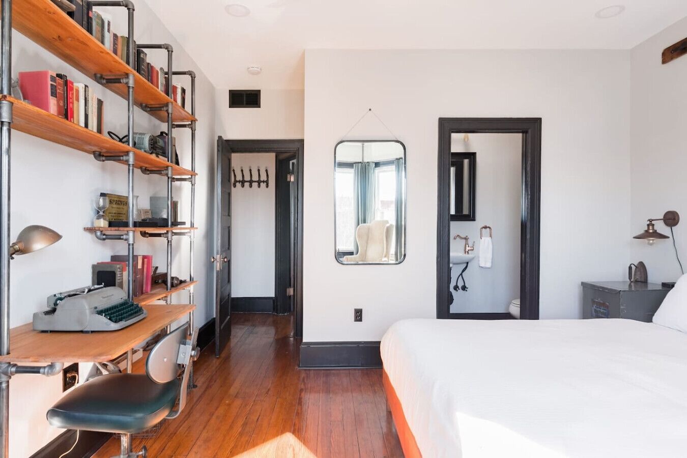 6 bedrooms, iron/ironing board, travel crib, WiFi