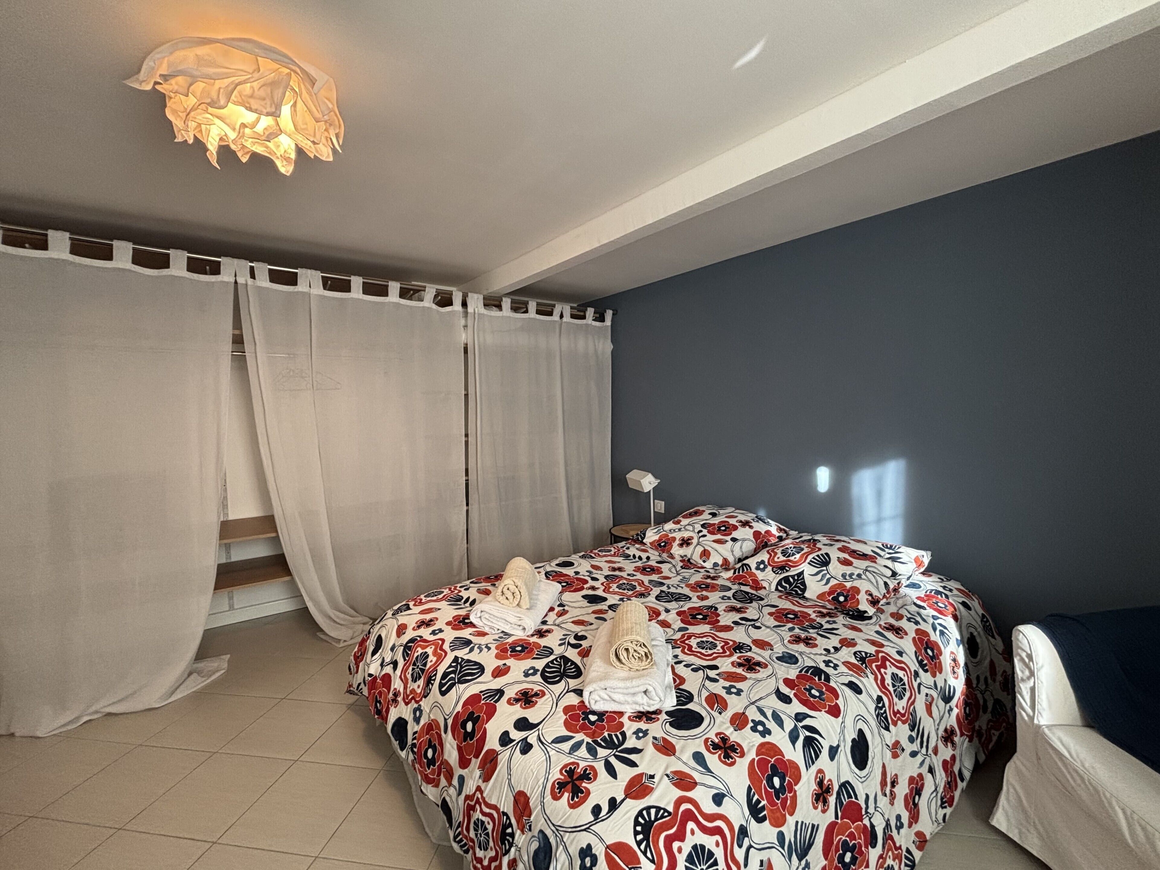 1 bedroom, WiFi, bed sheets