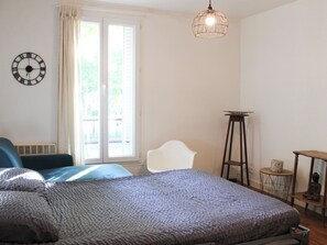 1 quarto, roupa de cama
