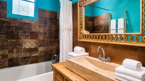 Towels - Spacious villa with pool and bay views (Le Castellet)