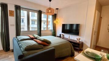 1 chambre, fer et planche Ă repasser, Wi-Fi, draps fournis