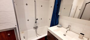 Hair dryer, towels - Be Cool golfe de Saint-Tropez (Gassin)