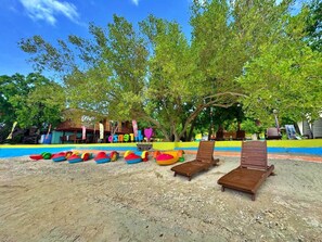 Sun deck - Arenzo Beach Resort Calatagan Batangas (Calatagan)