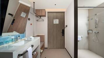 Shower, hydromassage showerhead, hair dryer, slippers