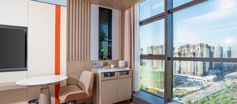 Yueyang Pingjiang by IHG