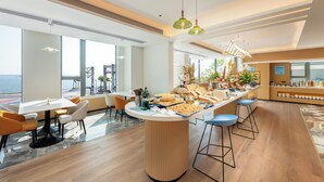 Ảnh chưa phân loại, 4 trong số 53 ảnh, nút