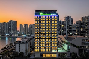 Exterior - Holiday Inn Express Zhanjiang Coast by IHG (Zhanjiang)