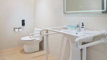 Premium bedding, down duvets, desk, laptop workspace