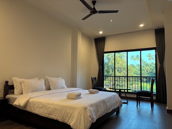 Deluxe Double Room | In-room safe, desk, laptop workspace, free WiFi - Grace MORJIM (Morjim)