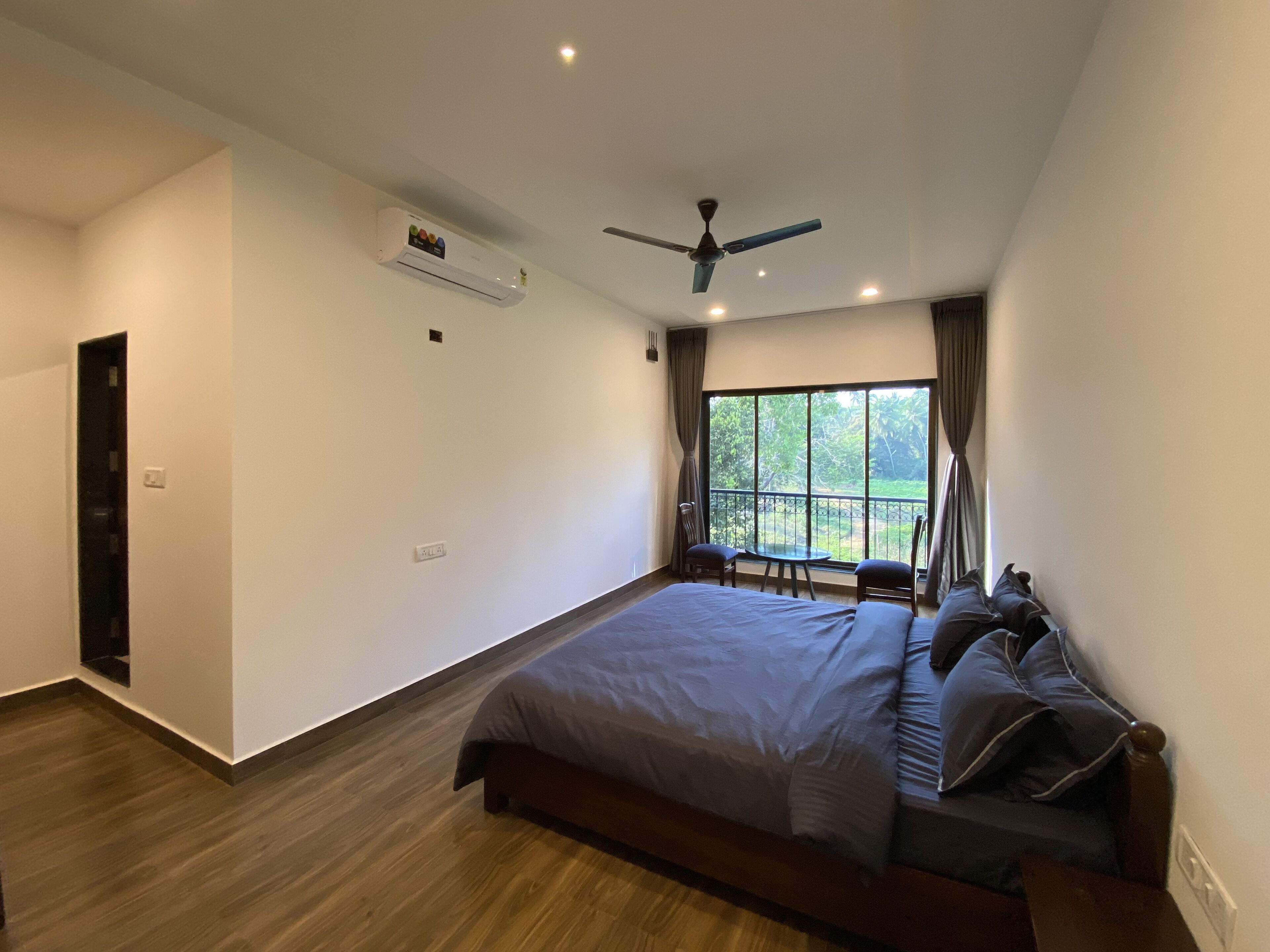 Superior Double Room | In-room safe, desk, laptop workspace, free WiFi