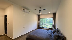 Superior Double Room | In-room safe, desk, laptop workspace, WiFi (free) - Grace MORJIM (Morjim)