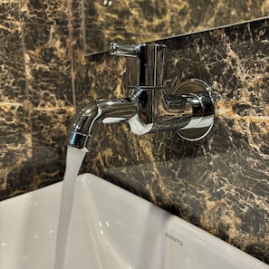 Superior Double Room | Bathroom | Shower, free toiletries, towels, soap - Grace MORJIM (Morjim)