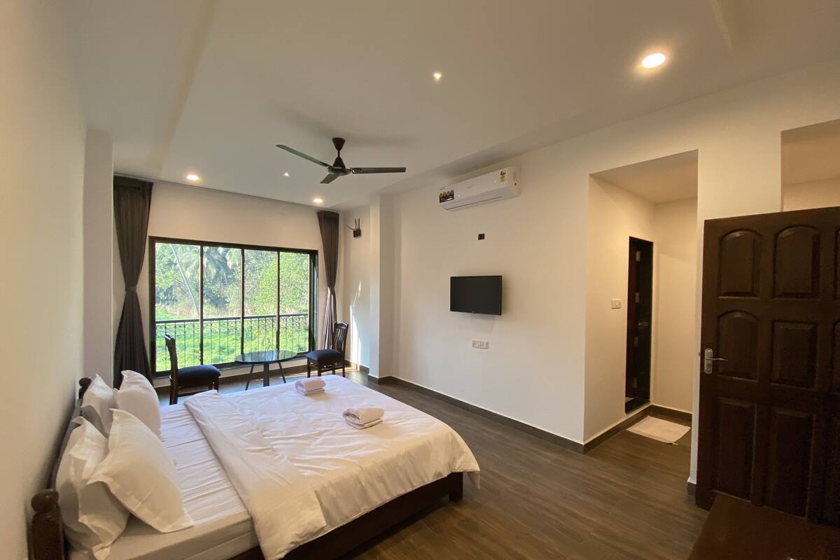 Deluxe Double Room | Living area
