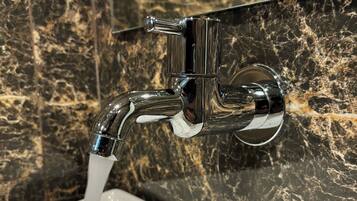 Standard Double Room | Bathroom | Shower, free toiletries, towels, soap