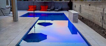 Estrella Skies Backyard Delight, Stunning Pool 4 Beds 2 Bath, Vacation Retreat