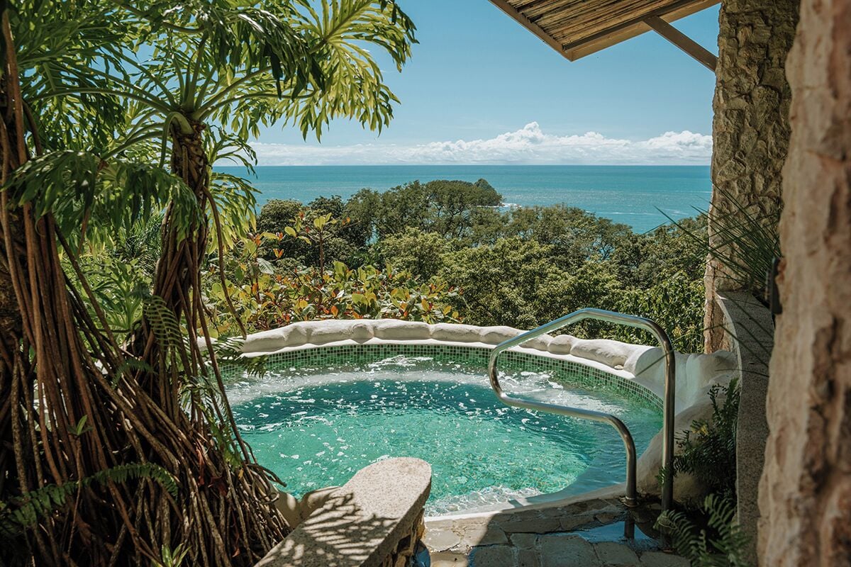 3 من حمّامات السباحة الخارجية، مظلات على حمّام السباحة