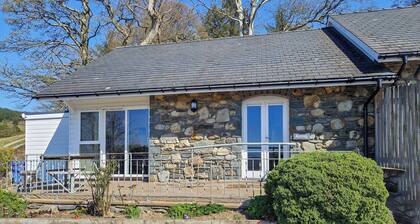 2 bedroom accommodation in Bala