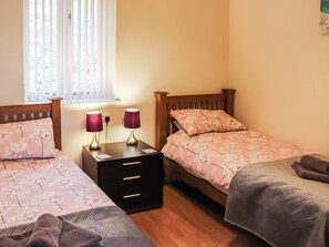 2 bedrooms, free WiFi, bed sheets