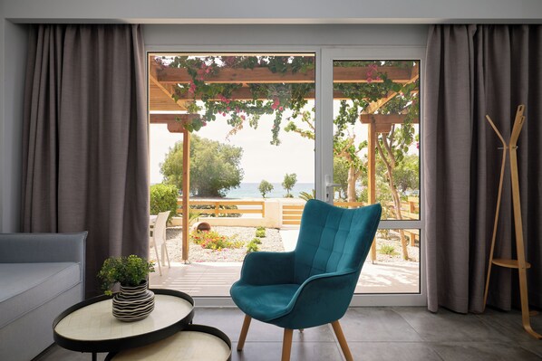 Comfort Apartment, 1 Bedroom, Ocean View, Beachfront | Living area | Computer monitors - Votsalo Ierapetra (Ierapetra)