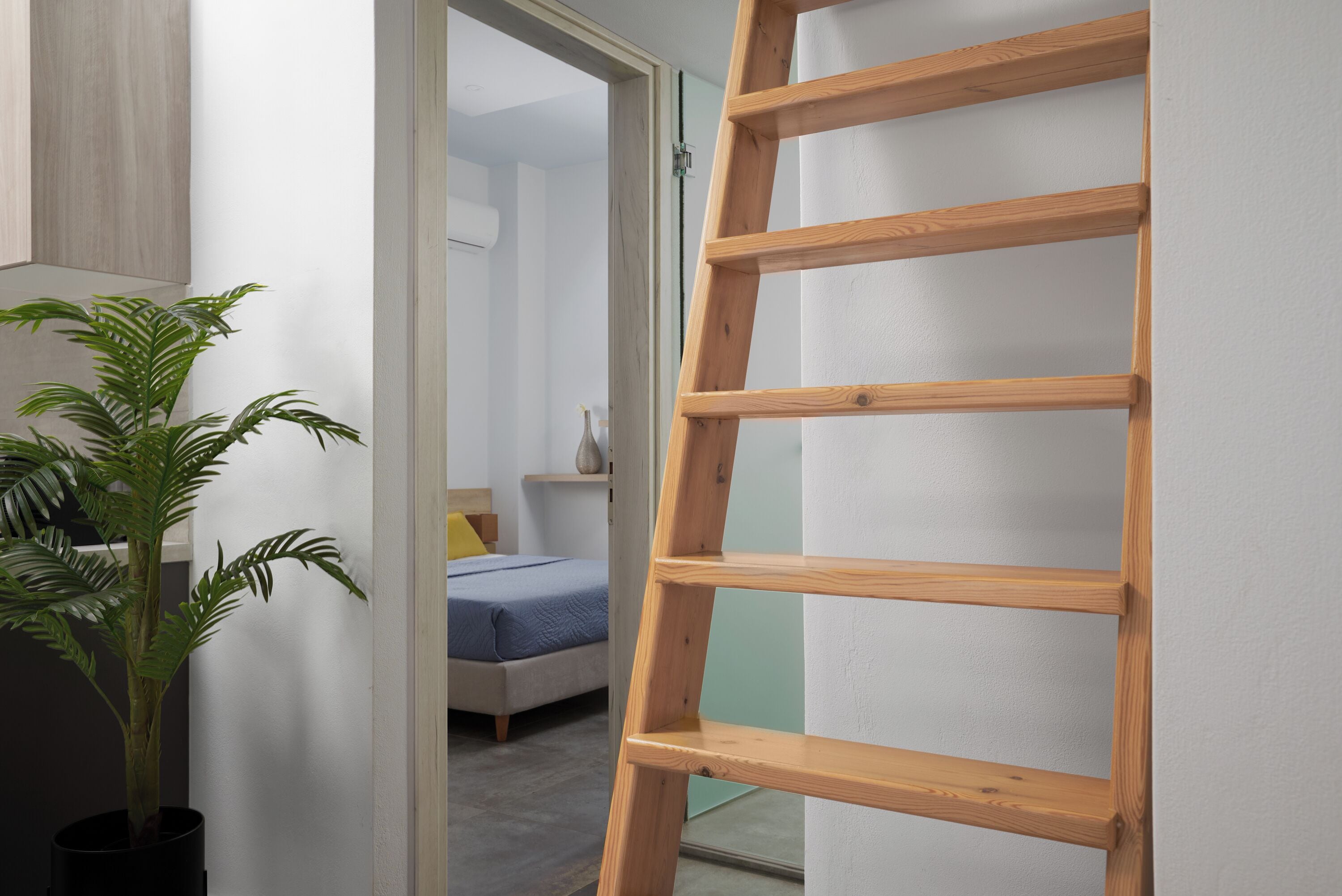 Standard Apartment, 1 Bedroom, Ocean View, Beachfront | Laptop workspace, soundproofing, iron/ironing board, free WiFi