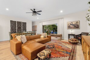 Smart TV, books, offices