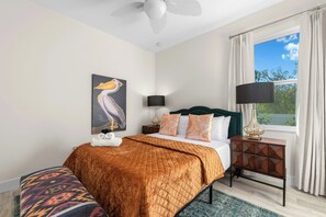 5 bedrooms, desk, iron/ironing board, travel cot