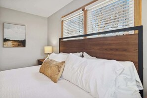 3 Schlafzimmer, Bügeleisen/Bügelbrett, Reisekinderbett, WLAN