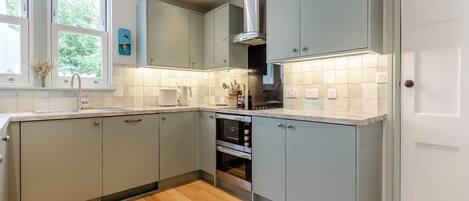 Dishwasher, high chair